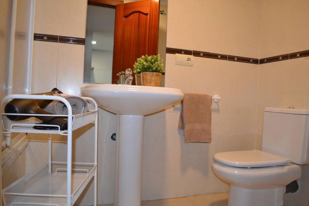 Precioso Apartamento En Primera Linea De Playa En Caleta de Vélez Exterior foto