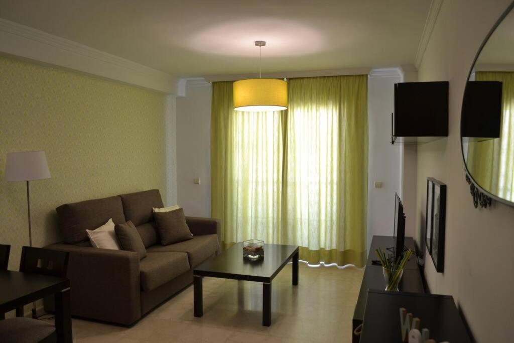 Precioso Apartamento En Primera Linea De Playa En Caleta de Vélez Exterior foto