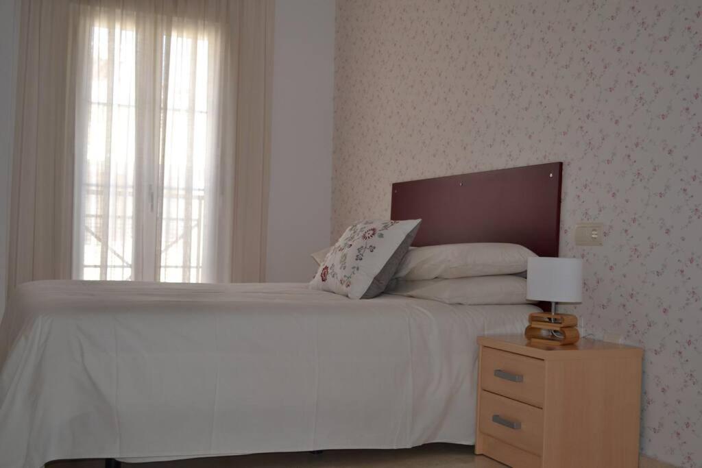 Precioso Apartamento En Primera Linea De Playa En Caleta de Vélez Exterior foto