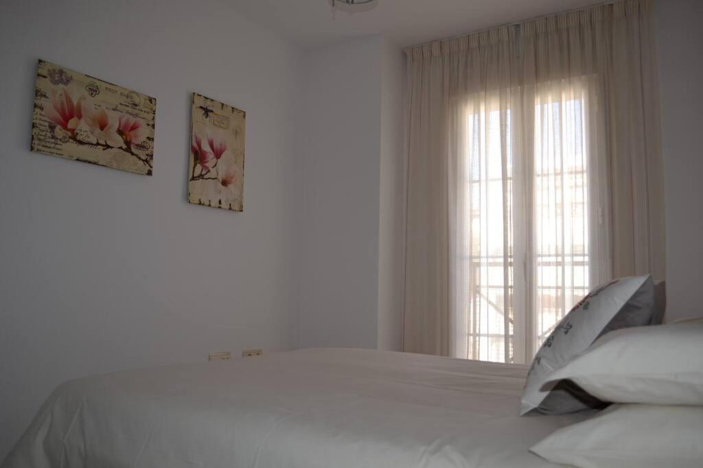 Precioso Apartamento En Primera Linea De Playa En Caleta de Vélez Exterior foto